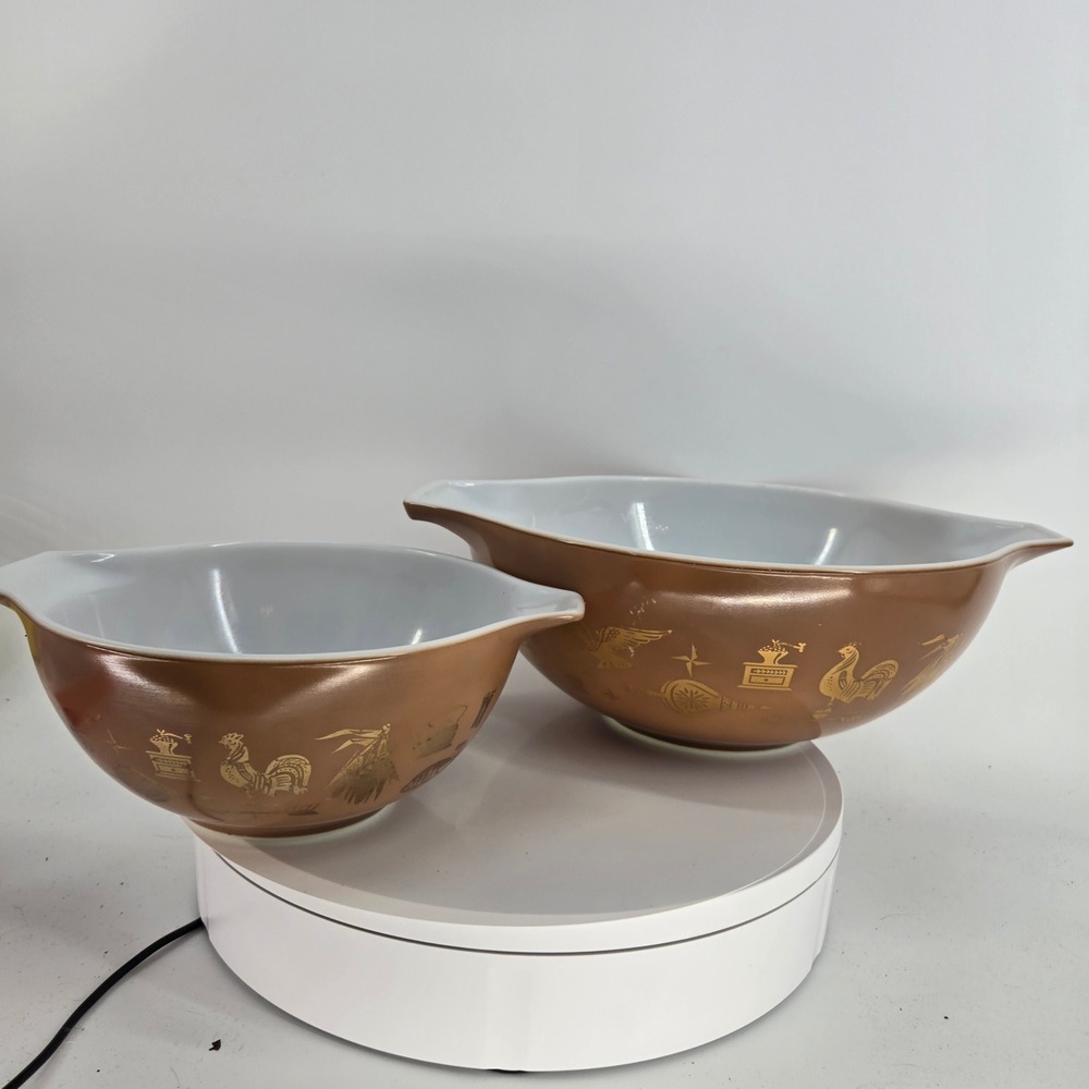 Vintage Pyrex Early American Cinderella Mixing‎ Bowls 442 444 Brown Gold Set 2pc